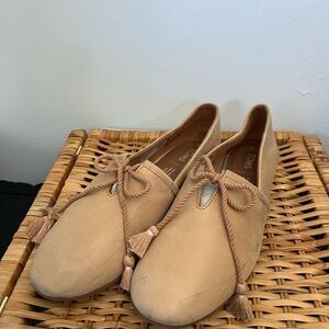 TOMS Women's Beige Tassel Loafers